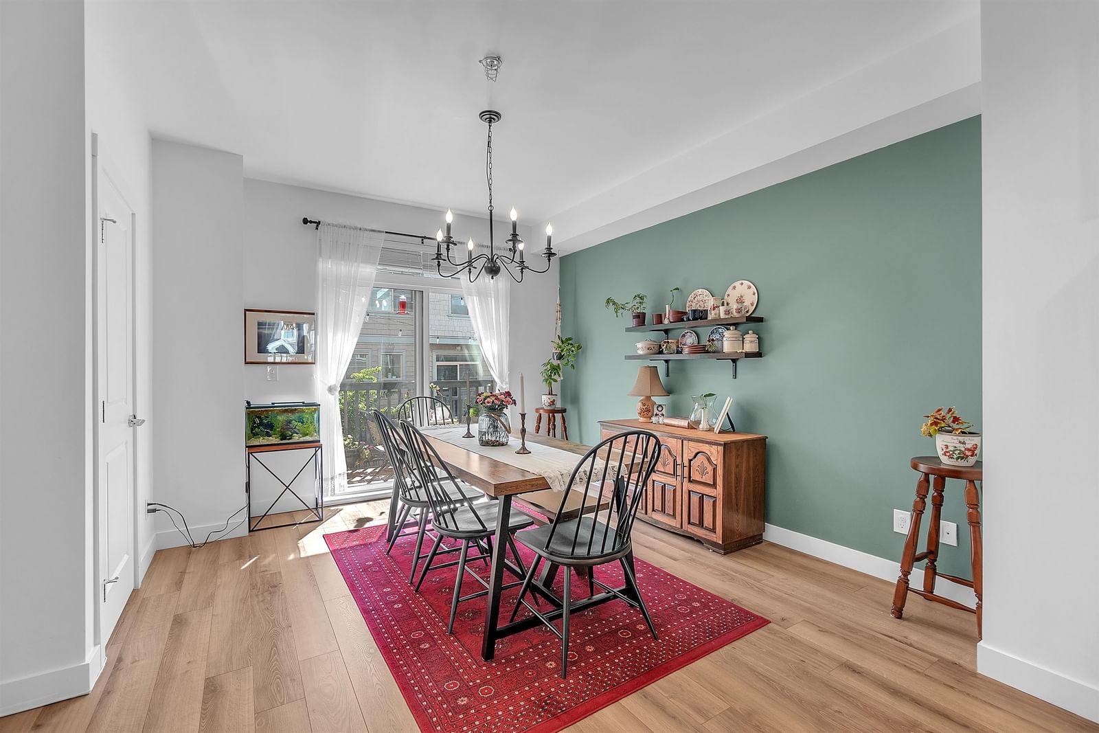 Listing Image 13