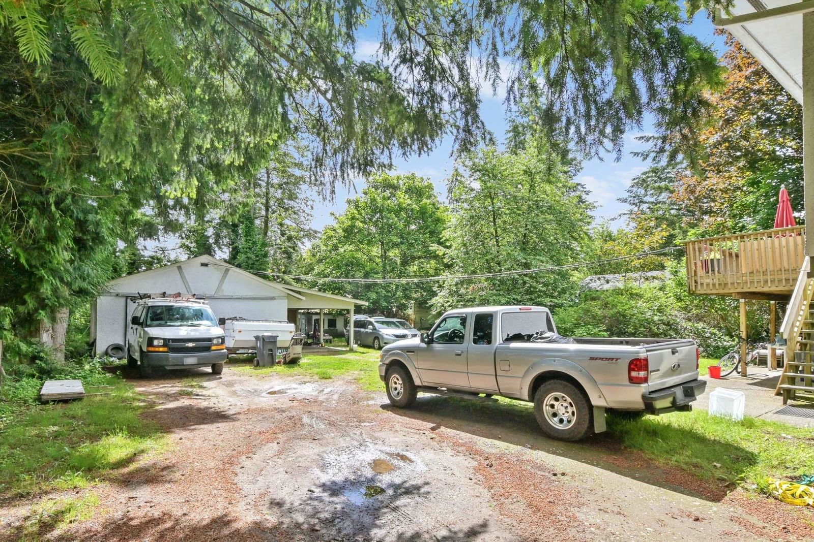 Listing Image 4