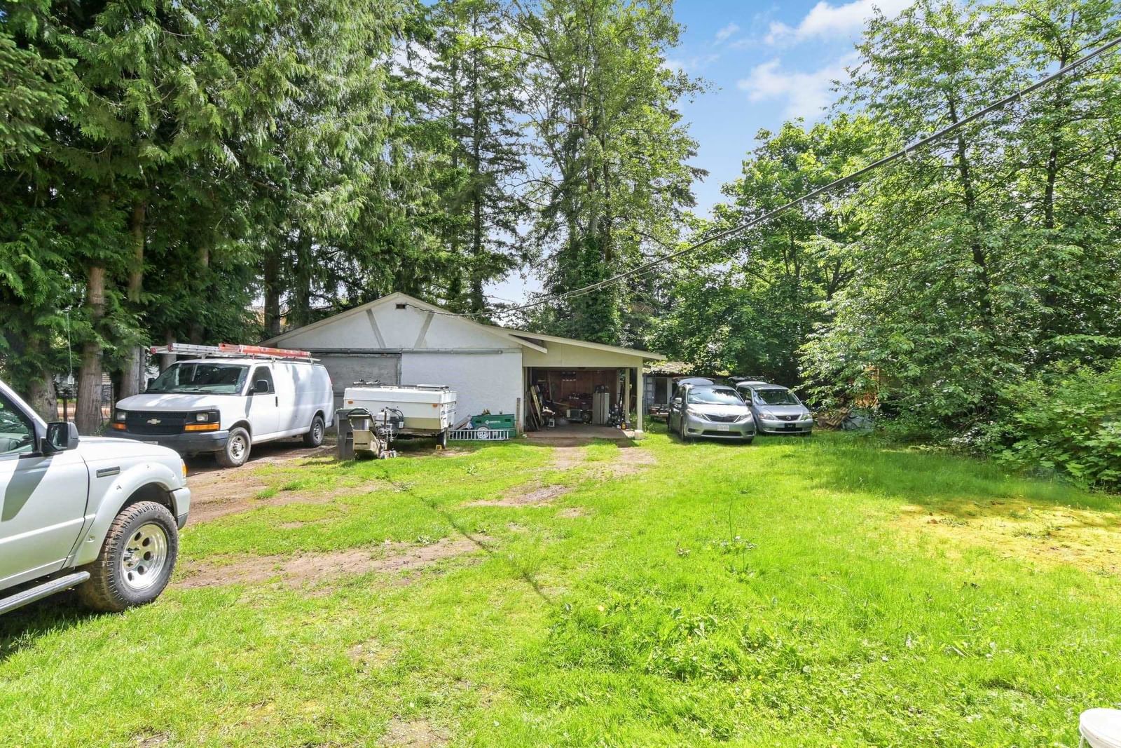 Listing Image 5