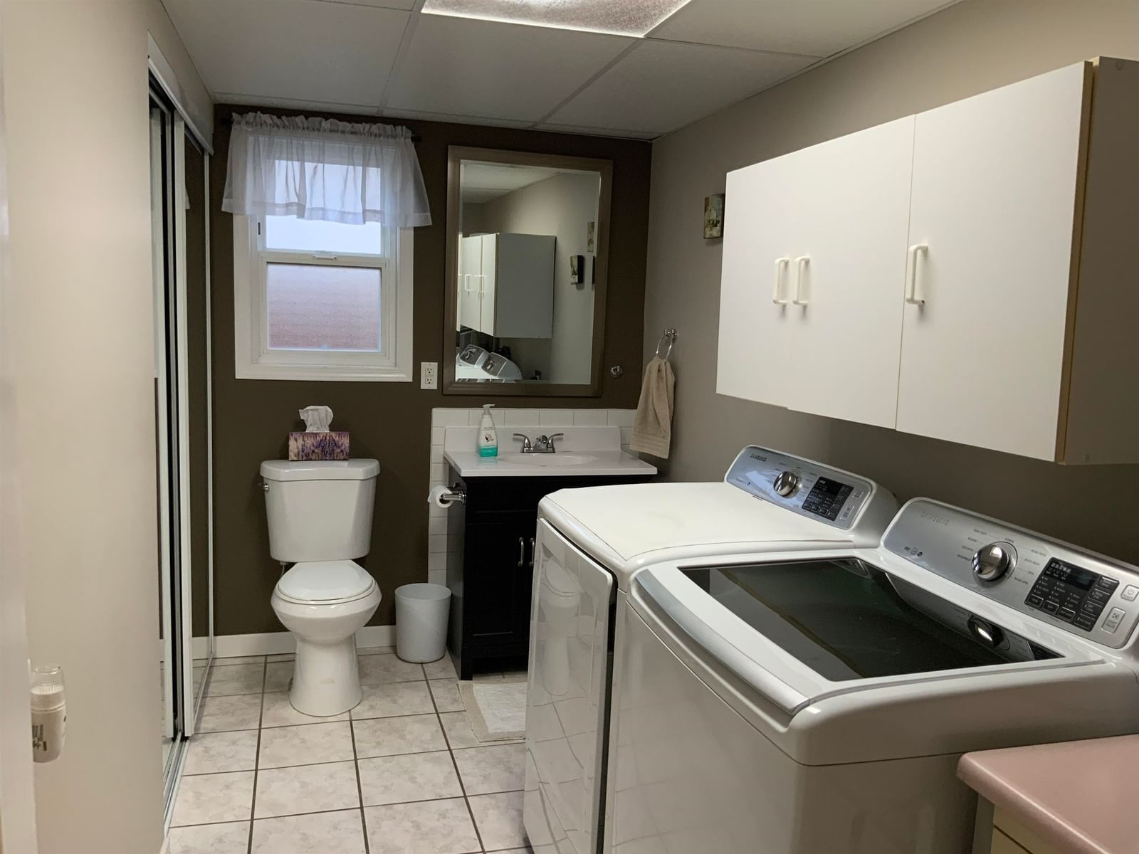 Listing Image 20