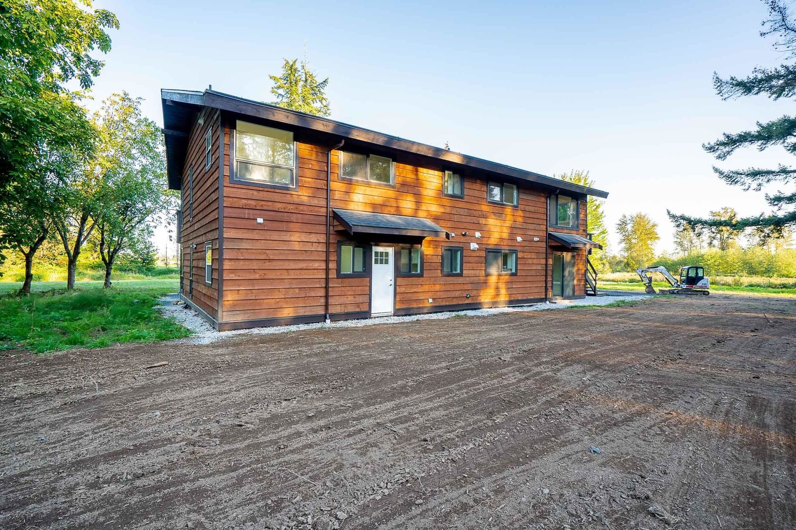 Listing Image 5