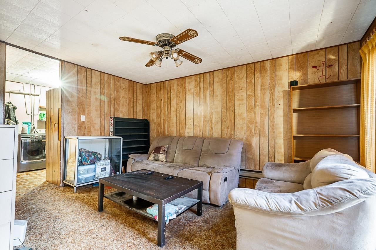 Listing Image 16