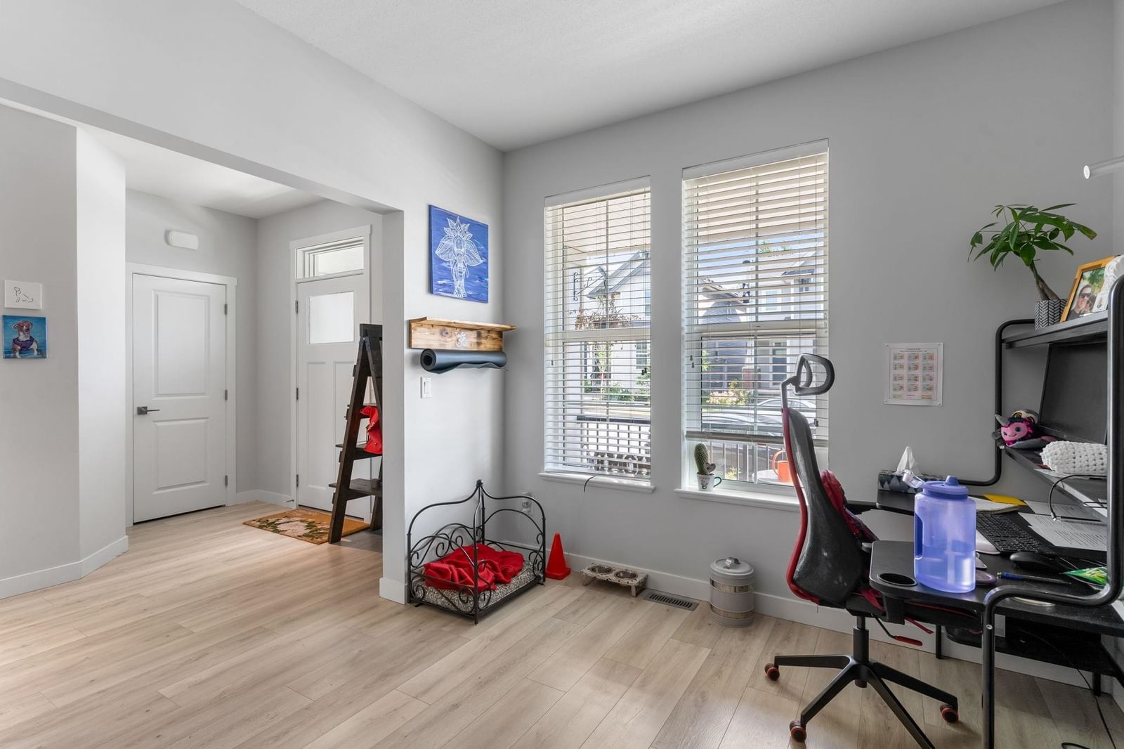 Listing Image 13