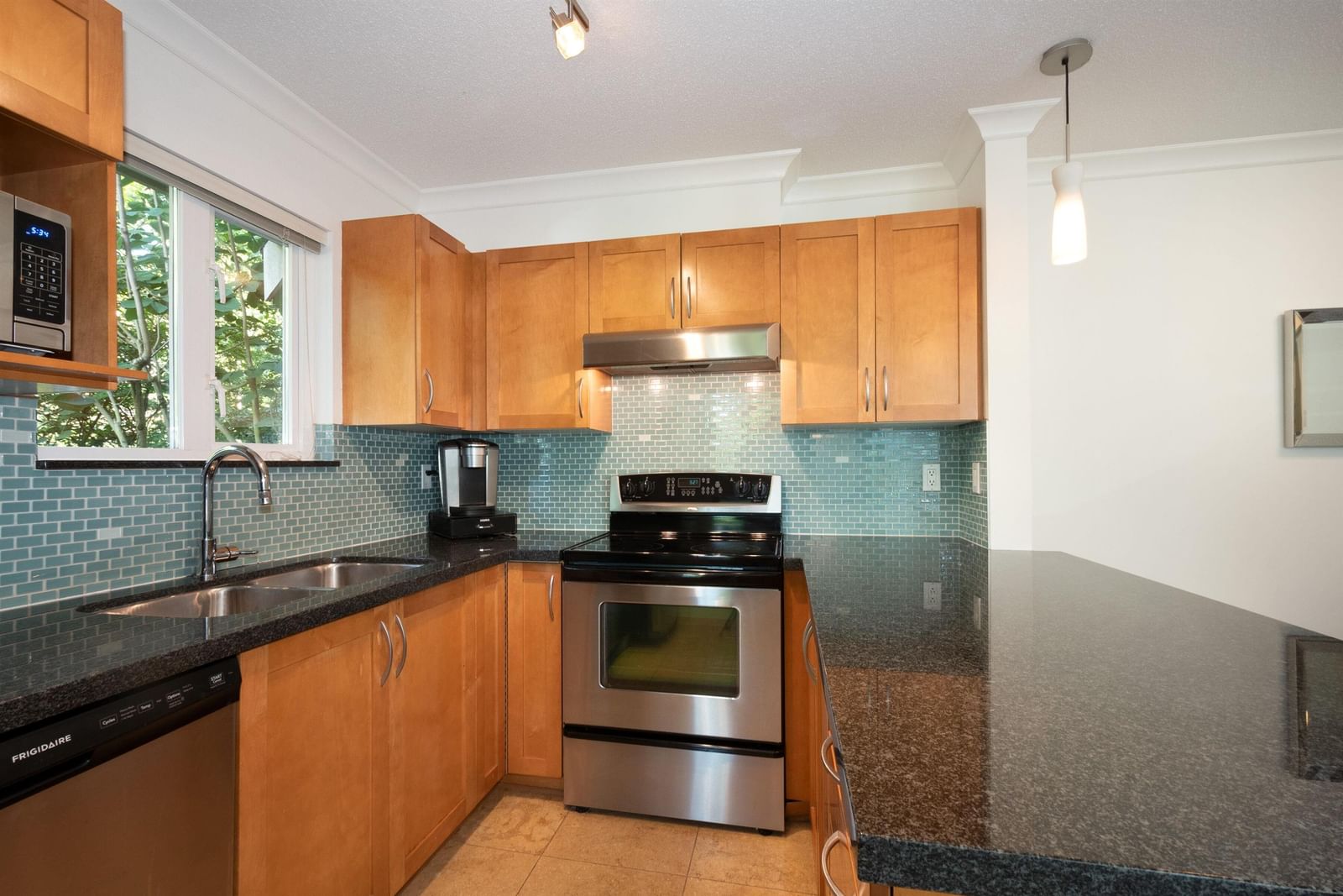 Listing Image 17