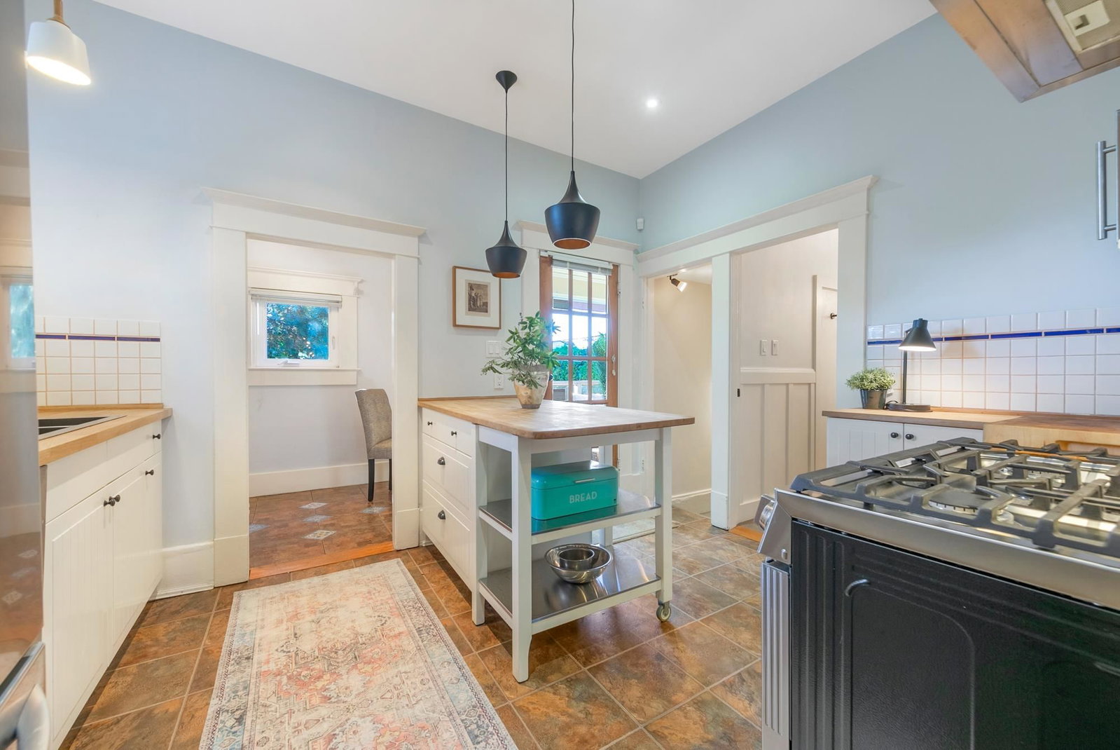 Listing Image 10