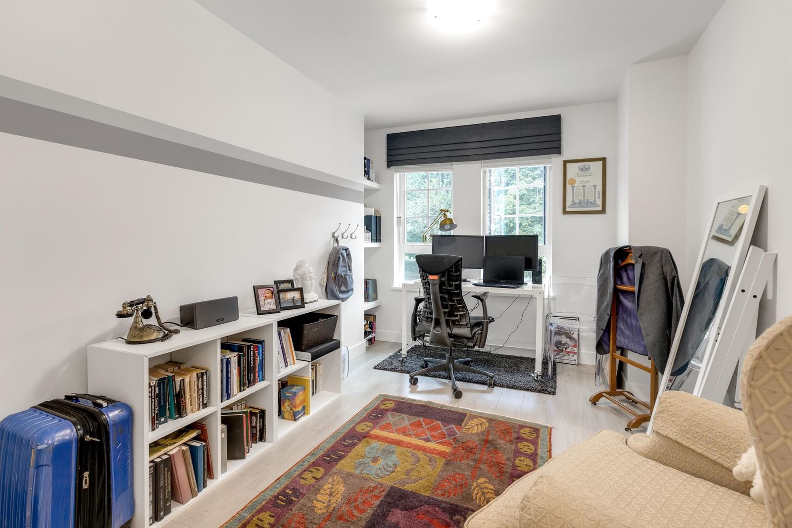 Listing Image 9