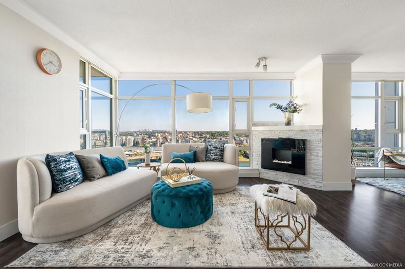 3002 - 1199 Marinaside Crescent, Vancouver, V6Z 2Y2 | Image 3