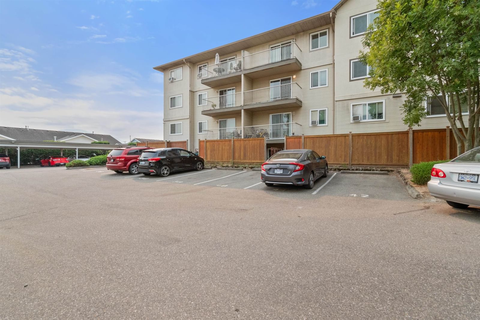 Listing Image 22