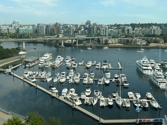 1199 Marinaside Crescent #1703, Vancouver, British Columbia (MLS R2921439)