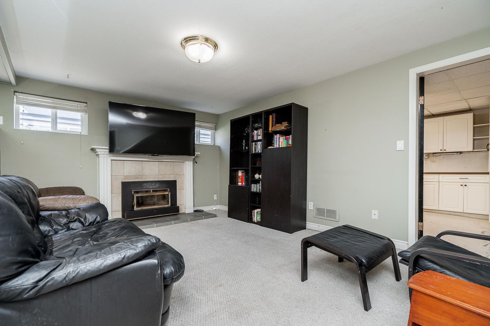Listing Image 17