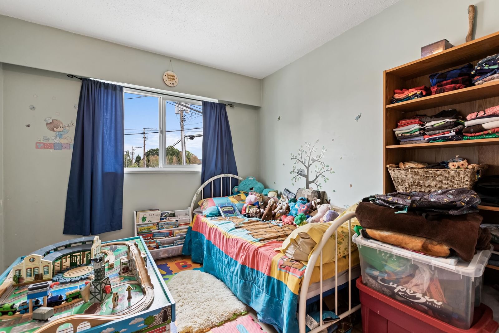 Listing Image 13