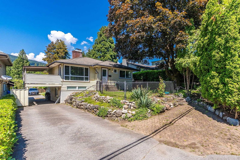 1033 Jefferson Avenue, West Vancouver, V7T 2A6 | Image 3