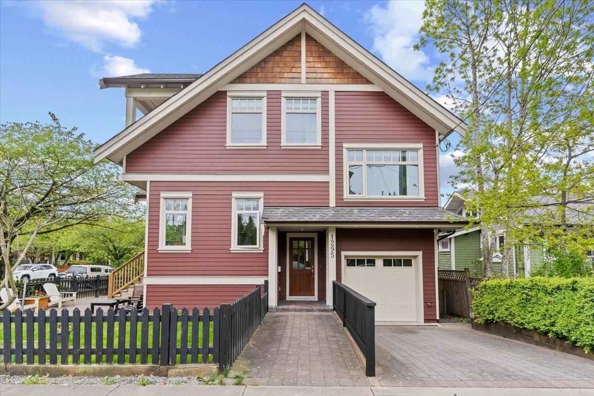 Listing Image 1
