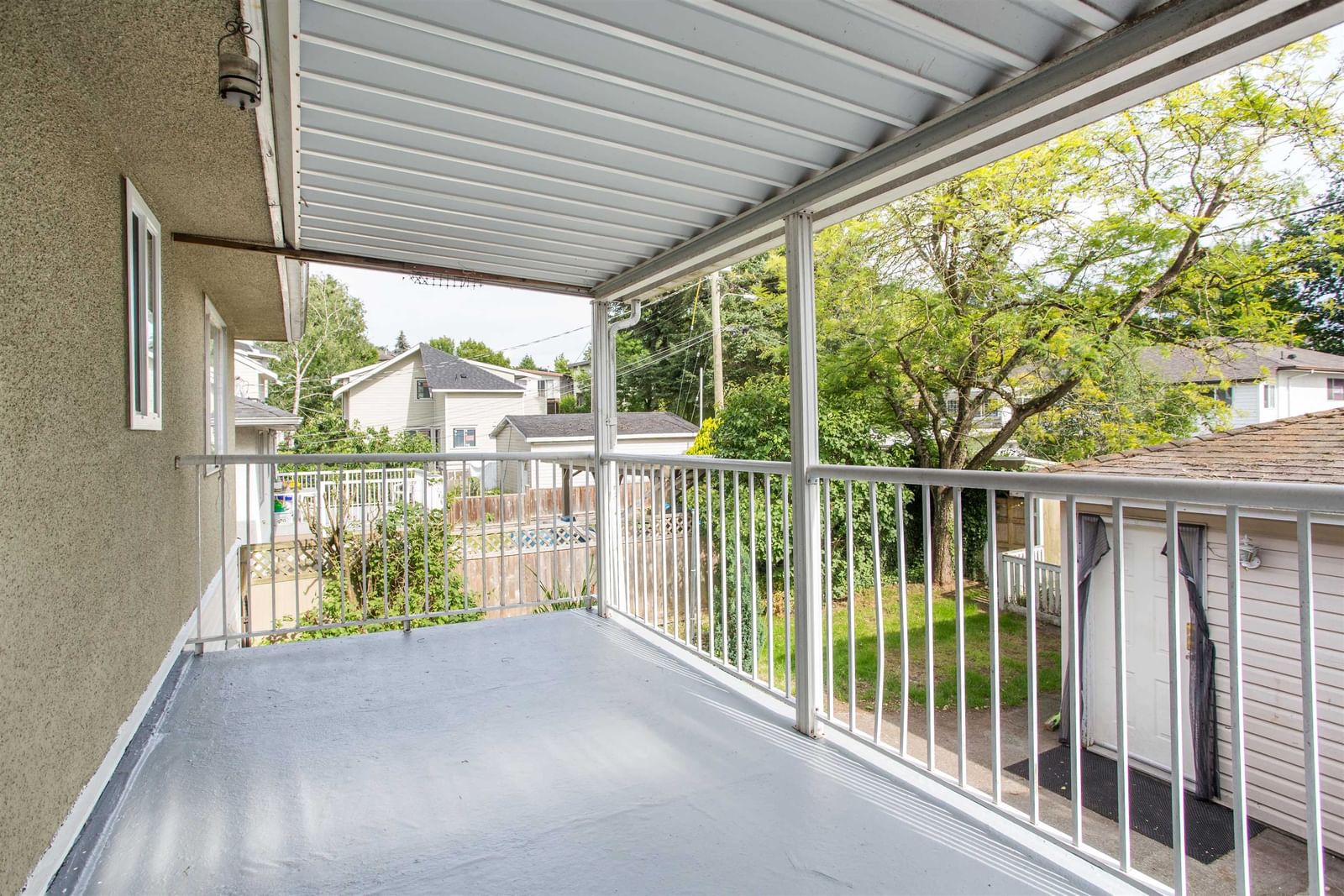 Listing Image 16