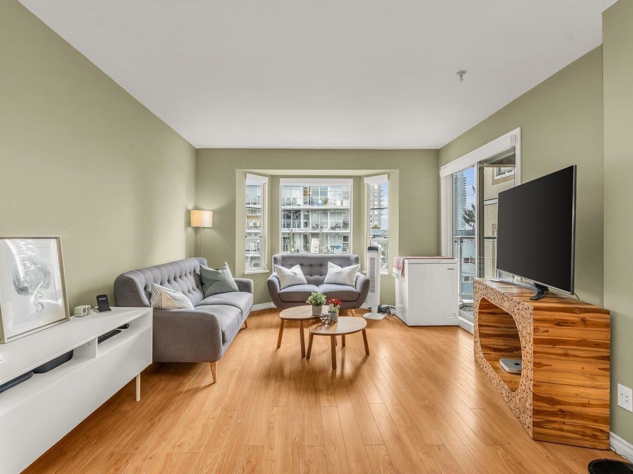 Listing Image 15