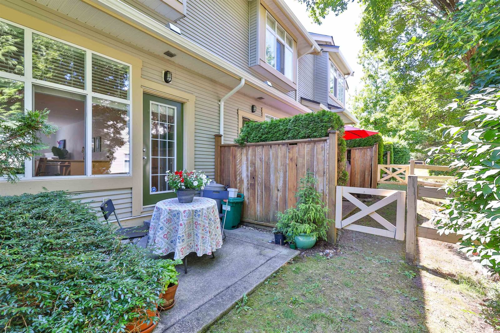 Listing Image 14