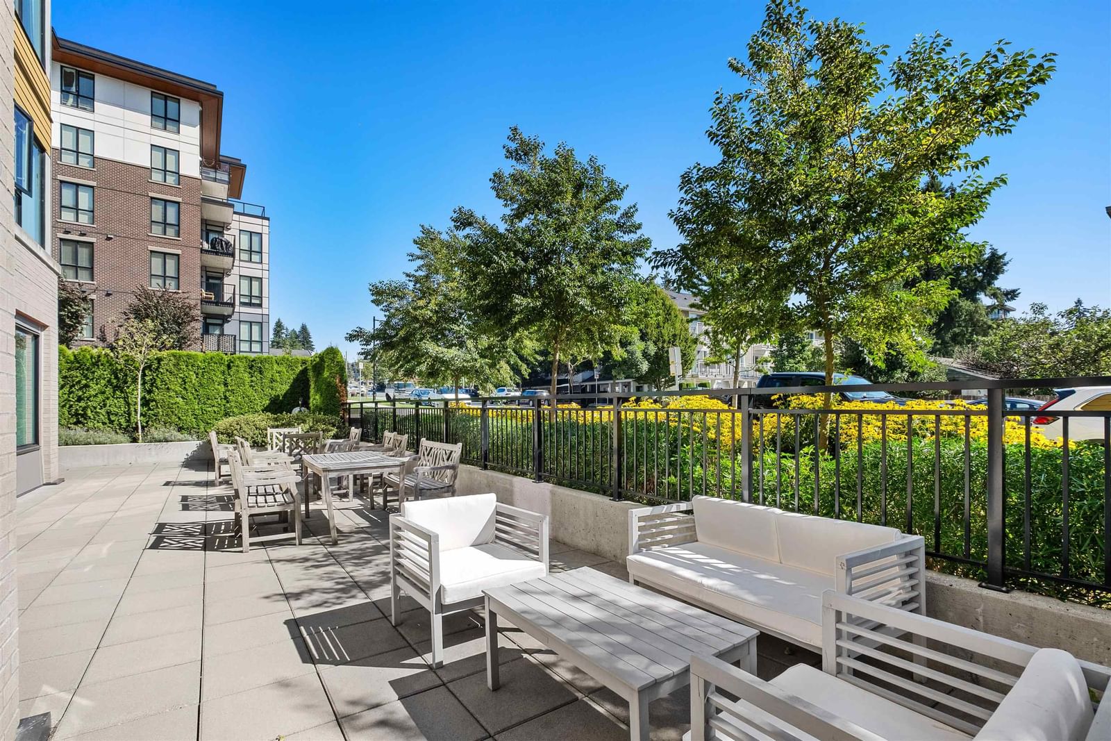 Listing Image 23