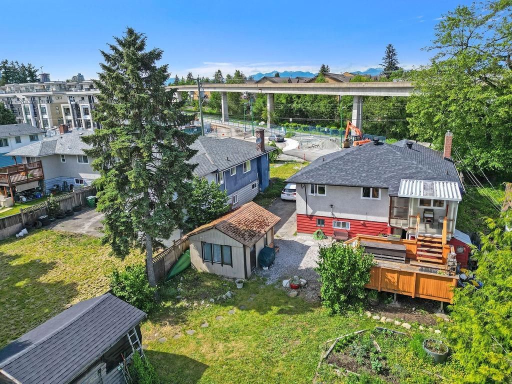 Listing Image 17