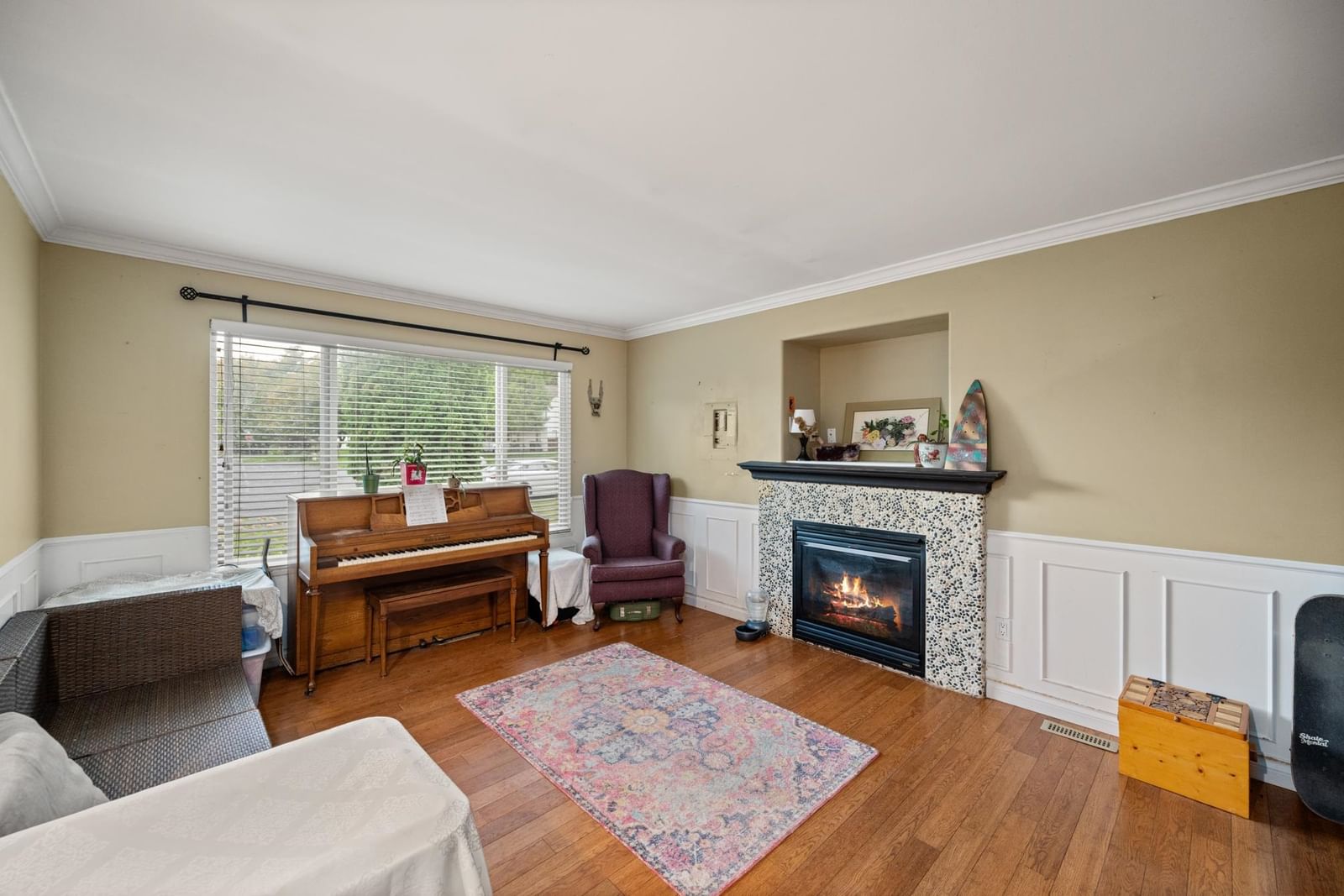 Listing Image 5