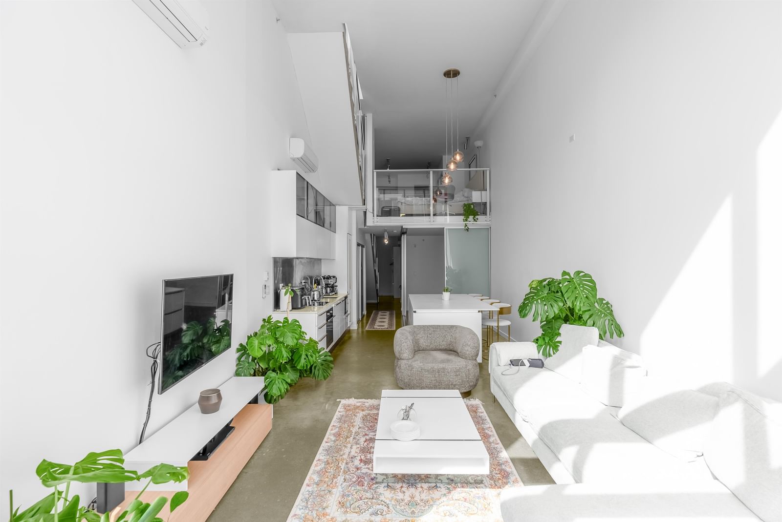 Listing Image 16