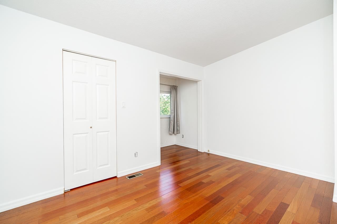 Listing Image 28