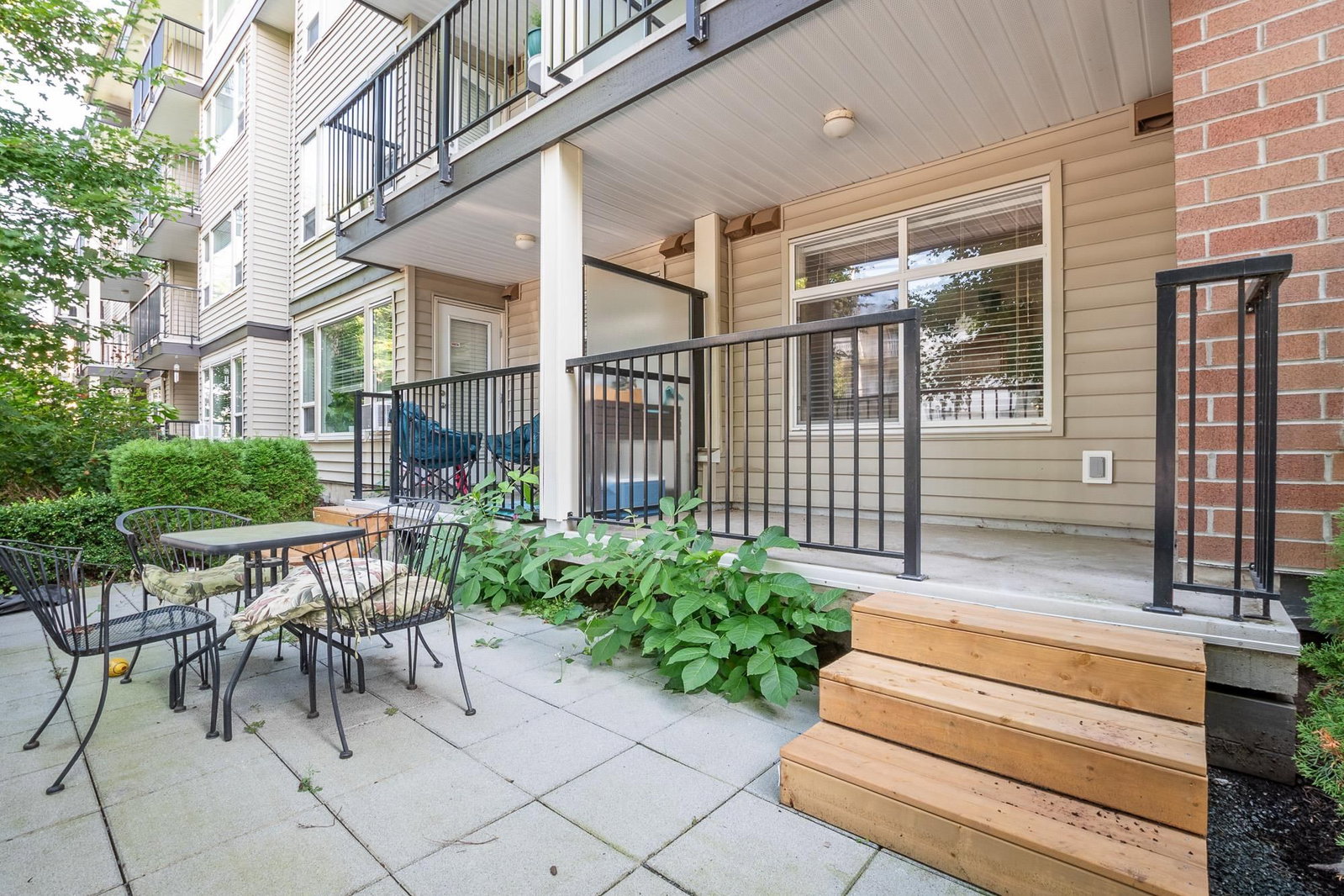 Listing Image 12