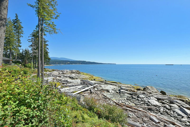 6075 Silverstone Lane, Sechelt, British Columbia (MLS R2922103)