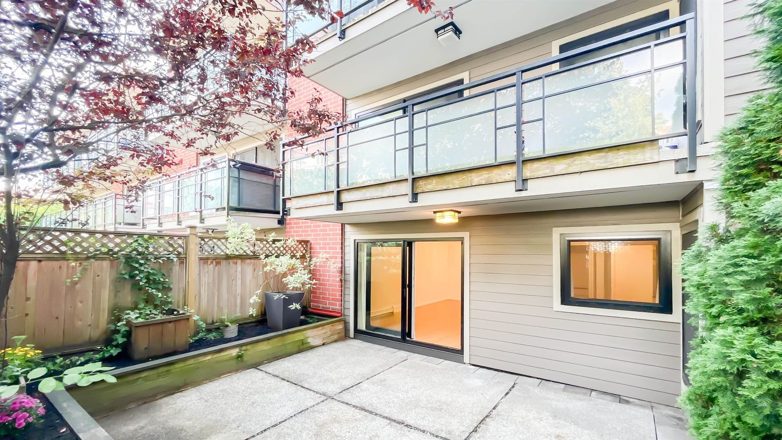 Listing Image 19