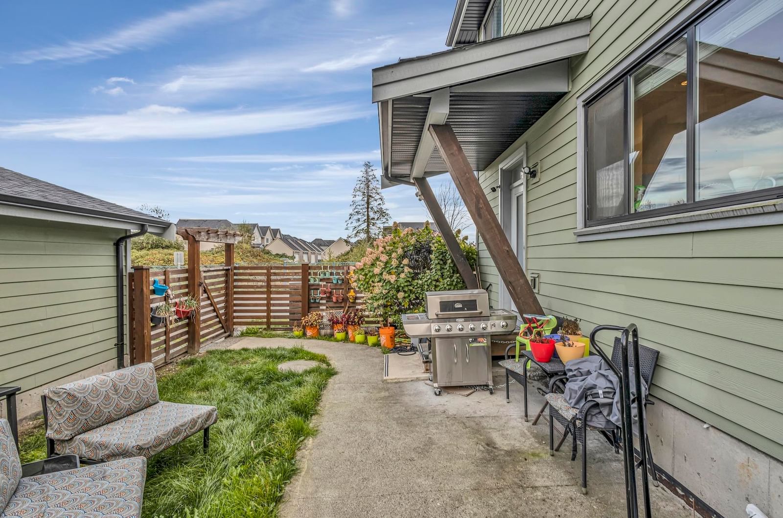 Listing Image 17