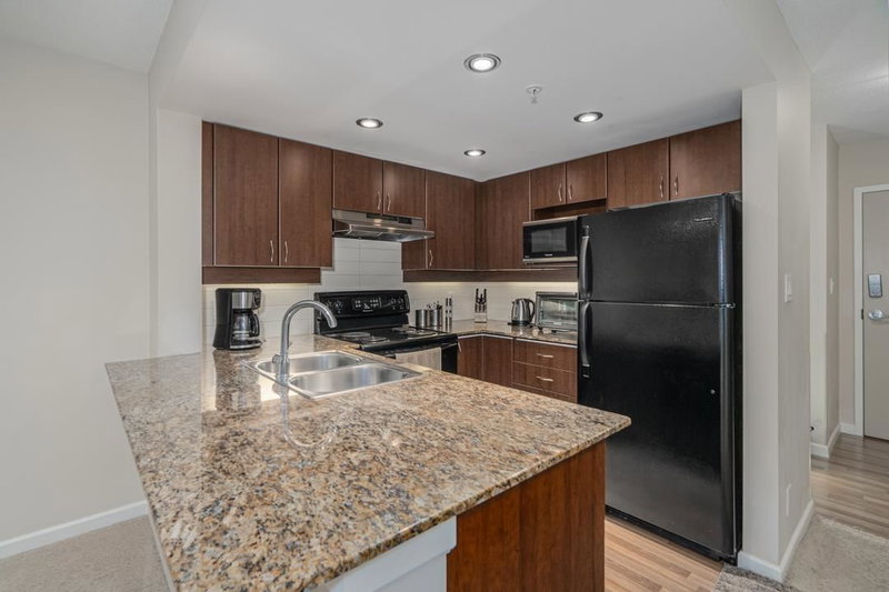 509 - 9262 University Crescent, Burnaby, V5A 0A4 | Image 2