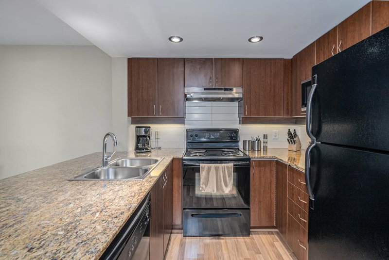 509 - 9262 University Crescent, Burnaby, V5A 0A4 | Image 3