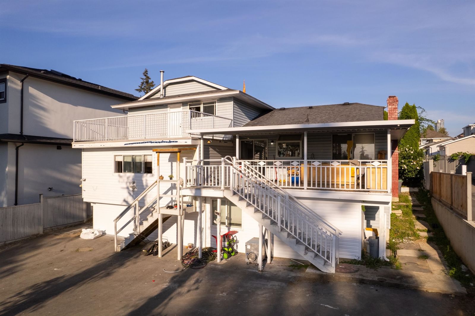 Listing Image 10