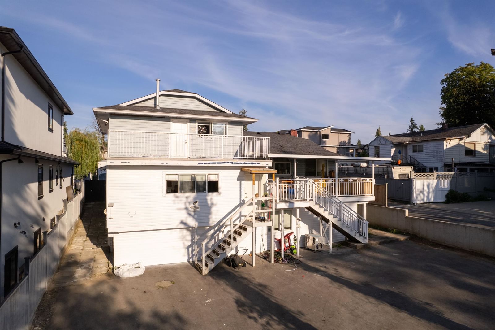 Listing Image 11