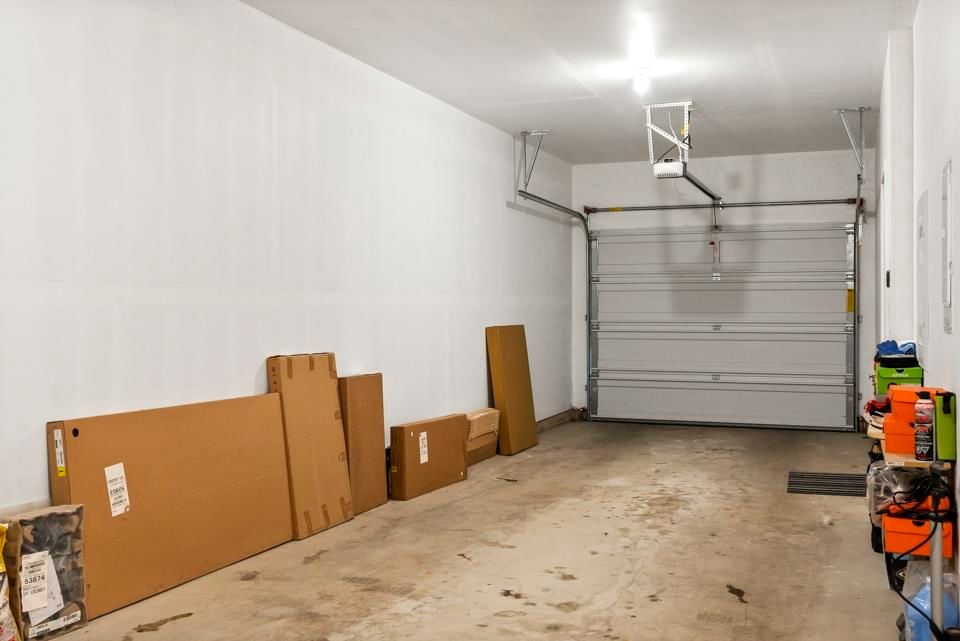 Listing Image 27