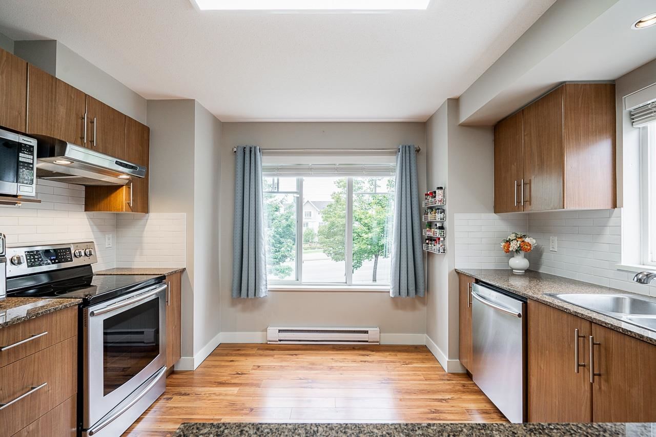 Listing Image 18