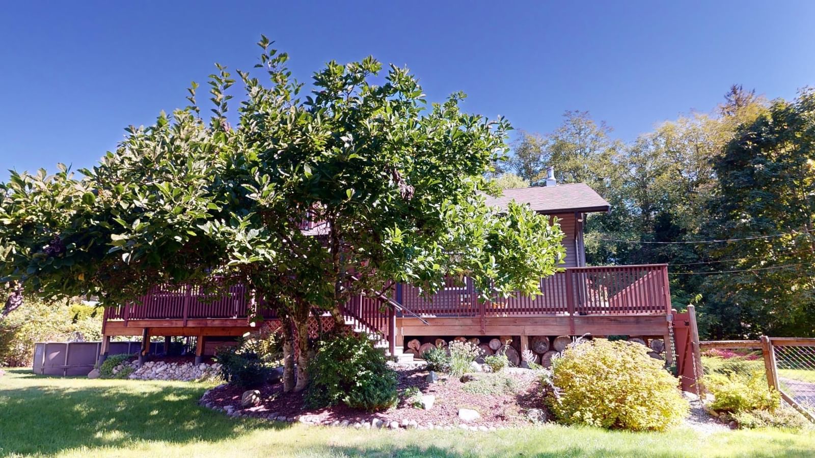 Listing Image 4