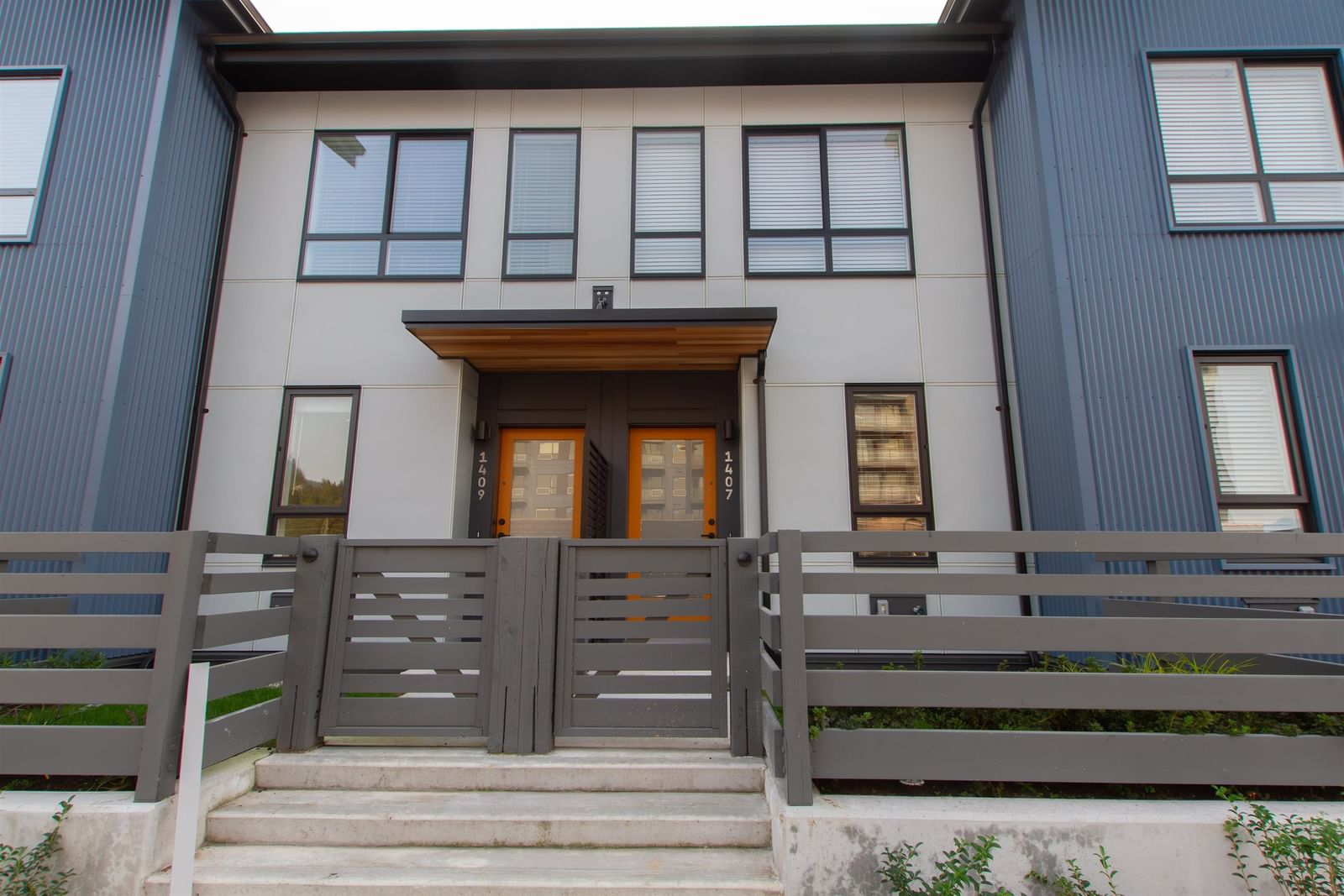Listing Image 16