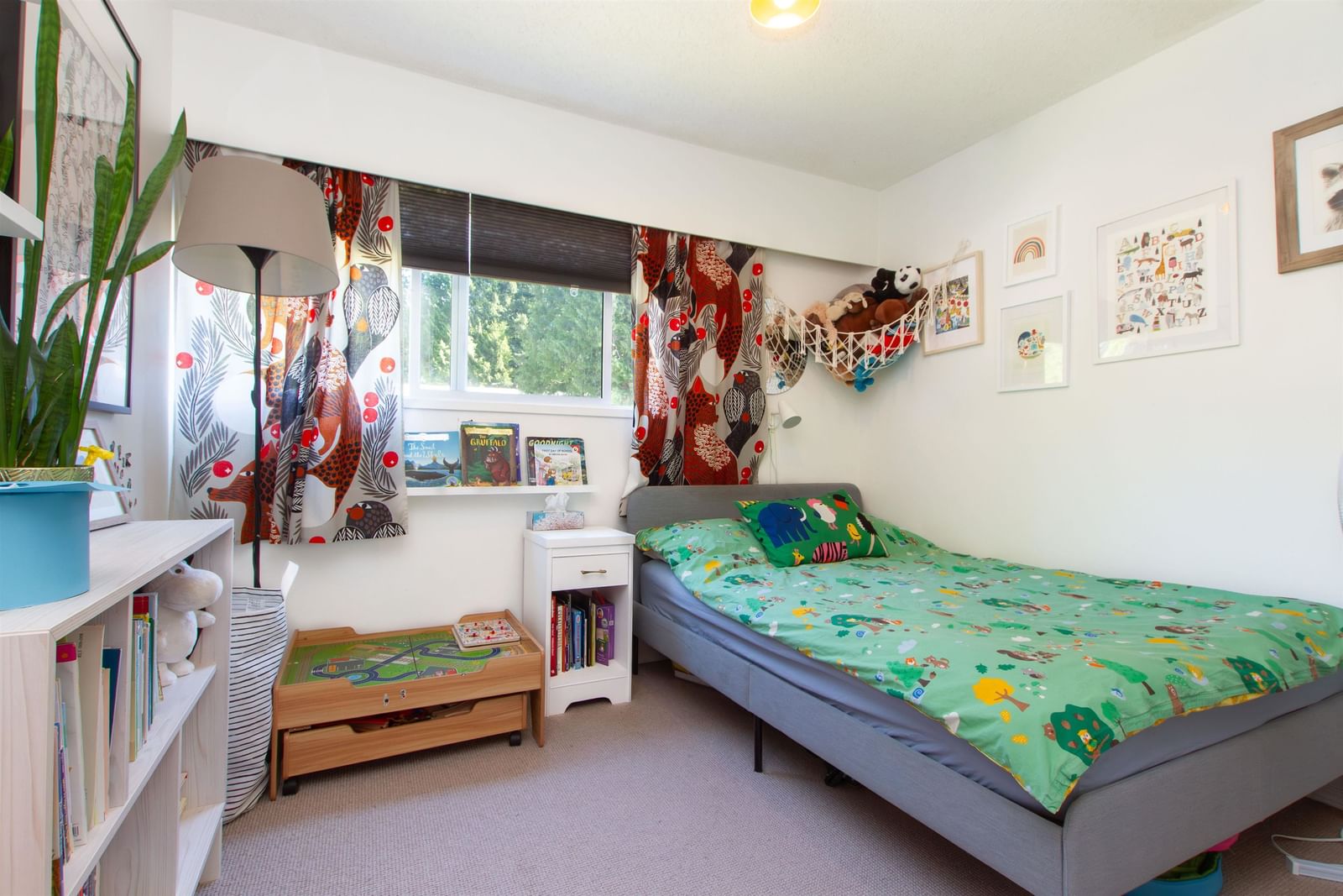 Listing Image 12