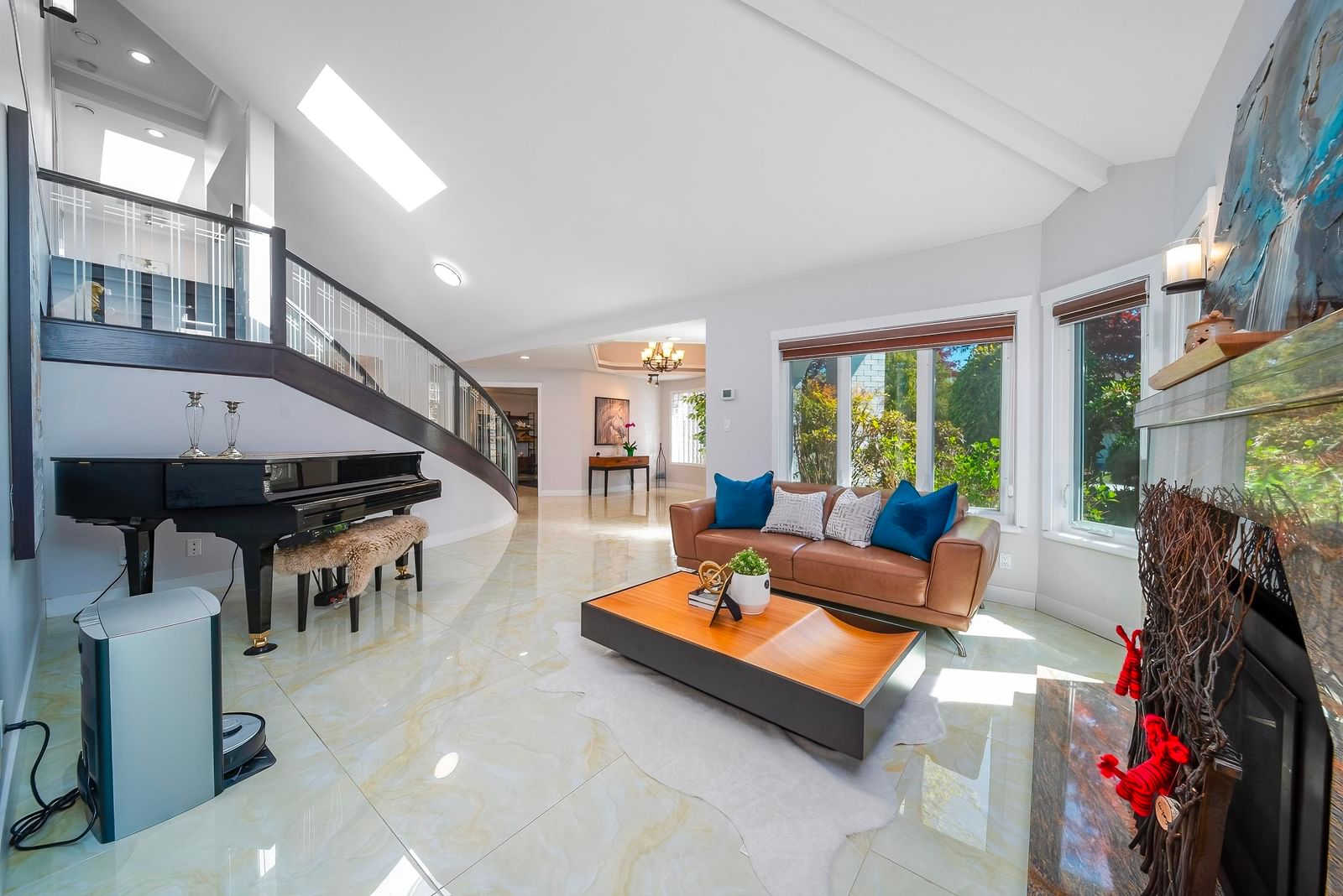 Listing Image 13