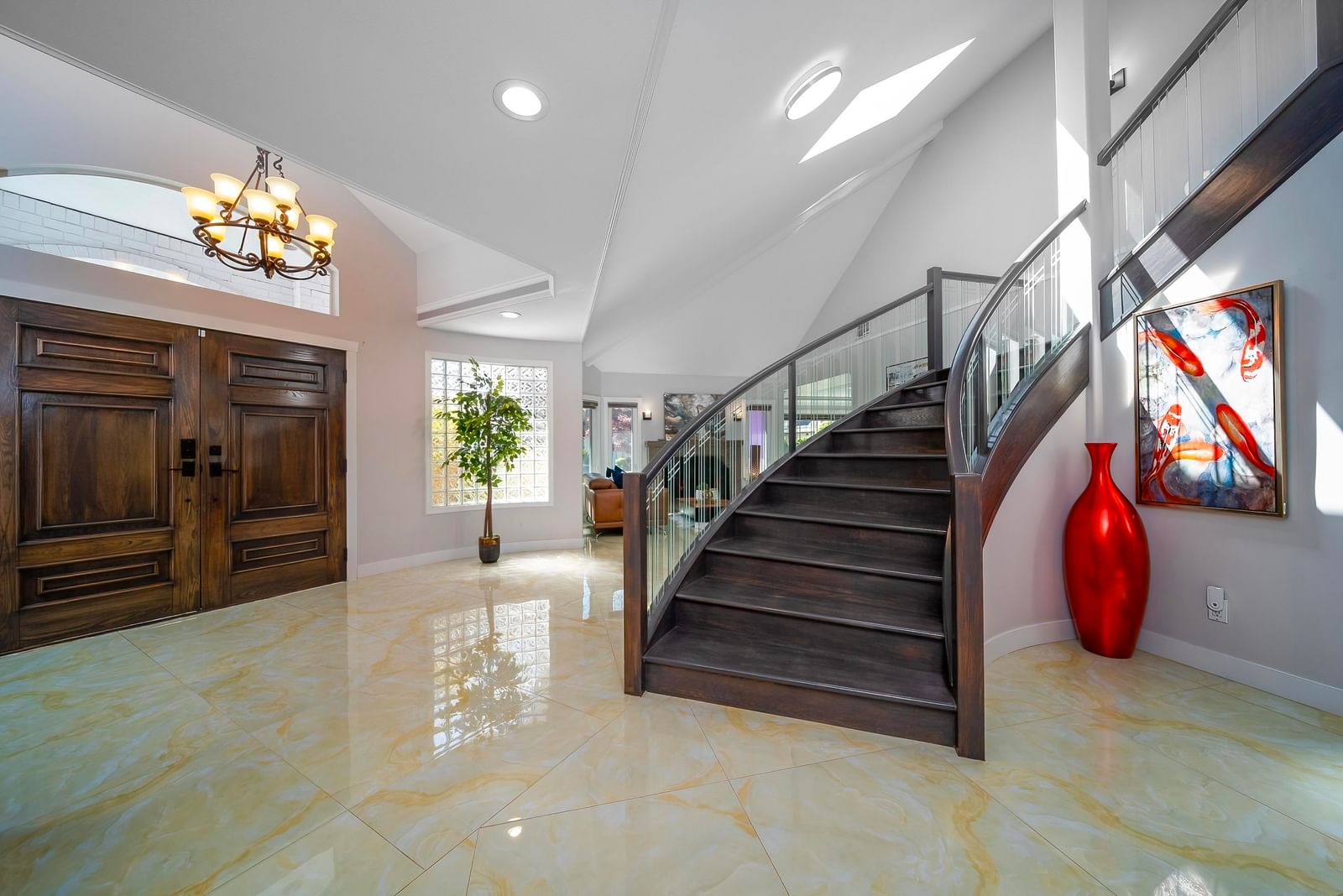 Listing Image 9