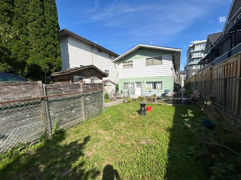 2342 Kelly Avenue, Port Coquitlam, V3C 1Y2 | Image 3