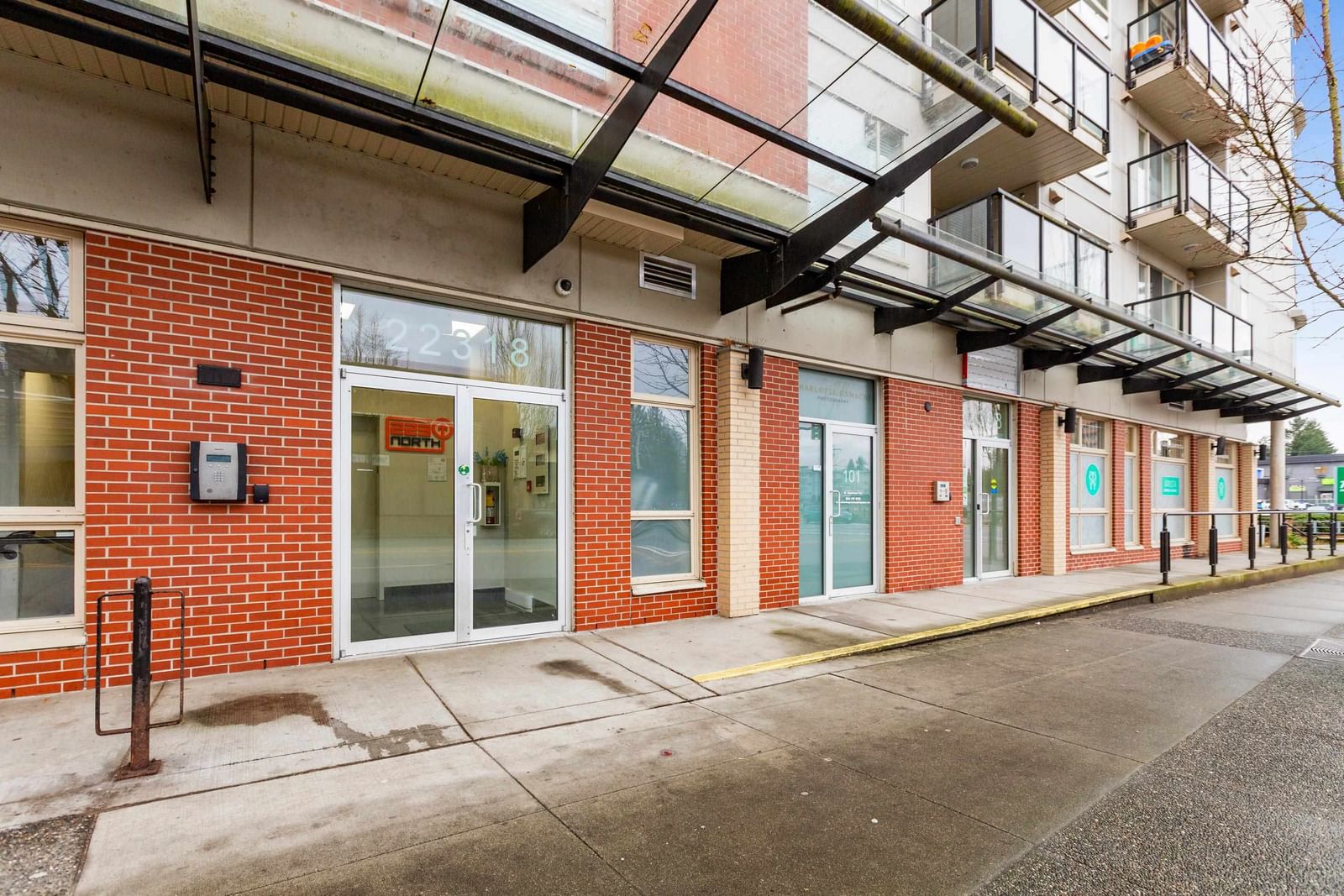 Listing Image 3
