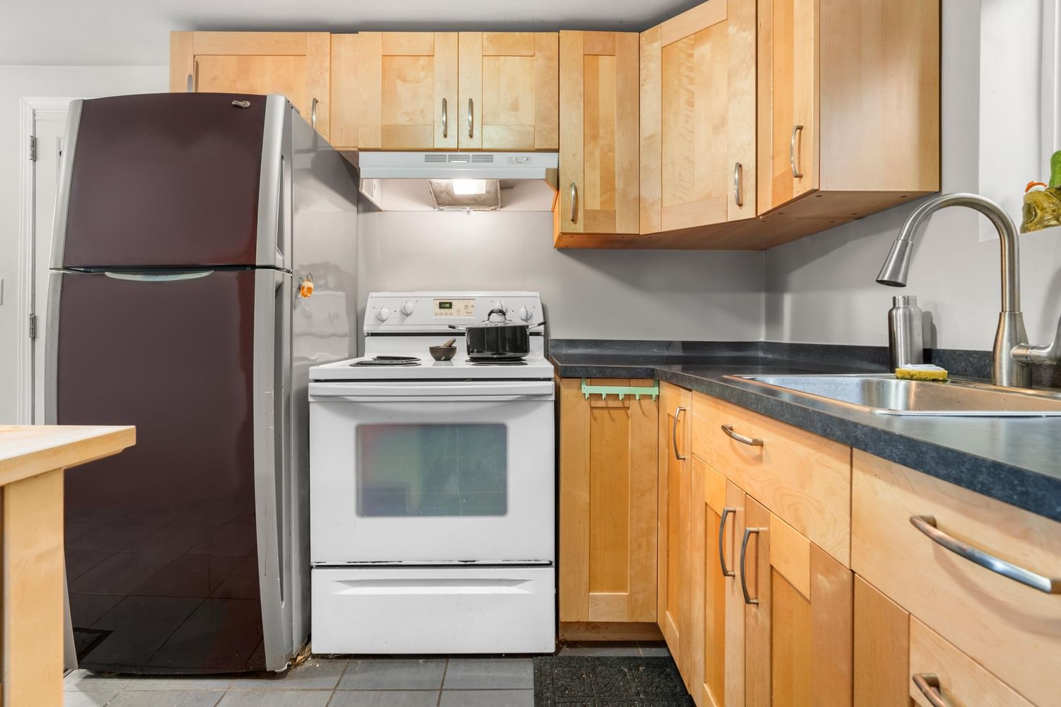 Listing Image 20