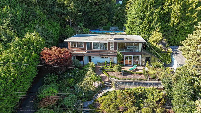 563 St. Giles Road, West Vancouver, British Columbia (MLS R2922682)