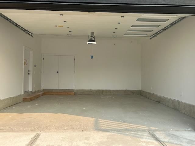 Listing Image 37