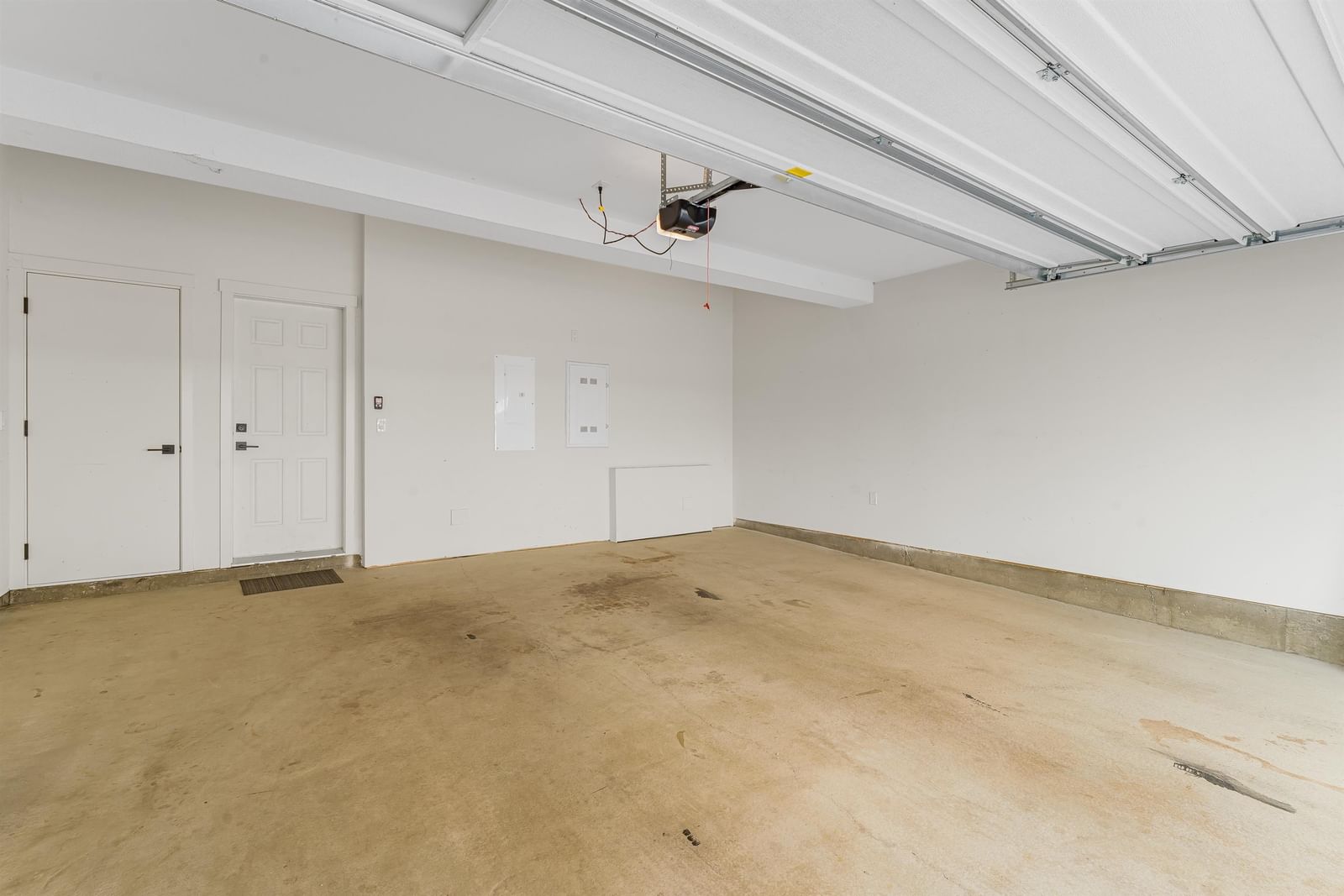 Listing Image 30