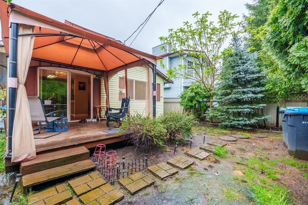 Listing Image 11