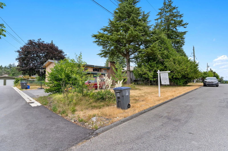 14635 59a Avenue, Surrey, V3S 1P9 | Image 2