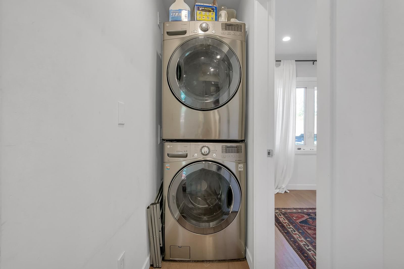 Listing Image 18