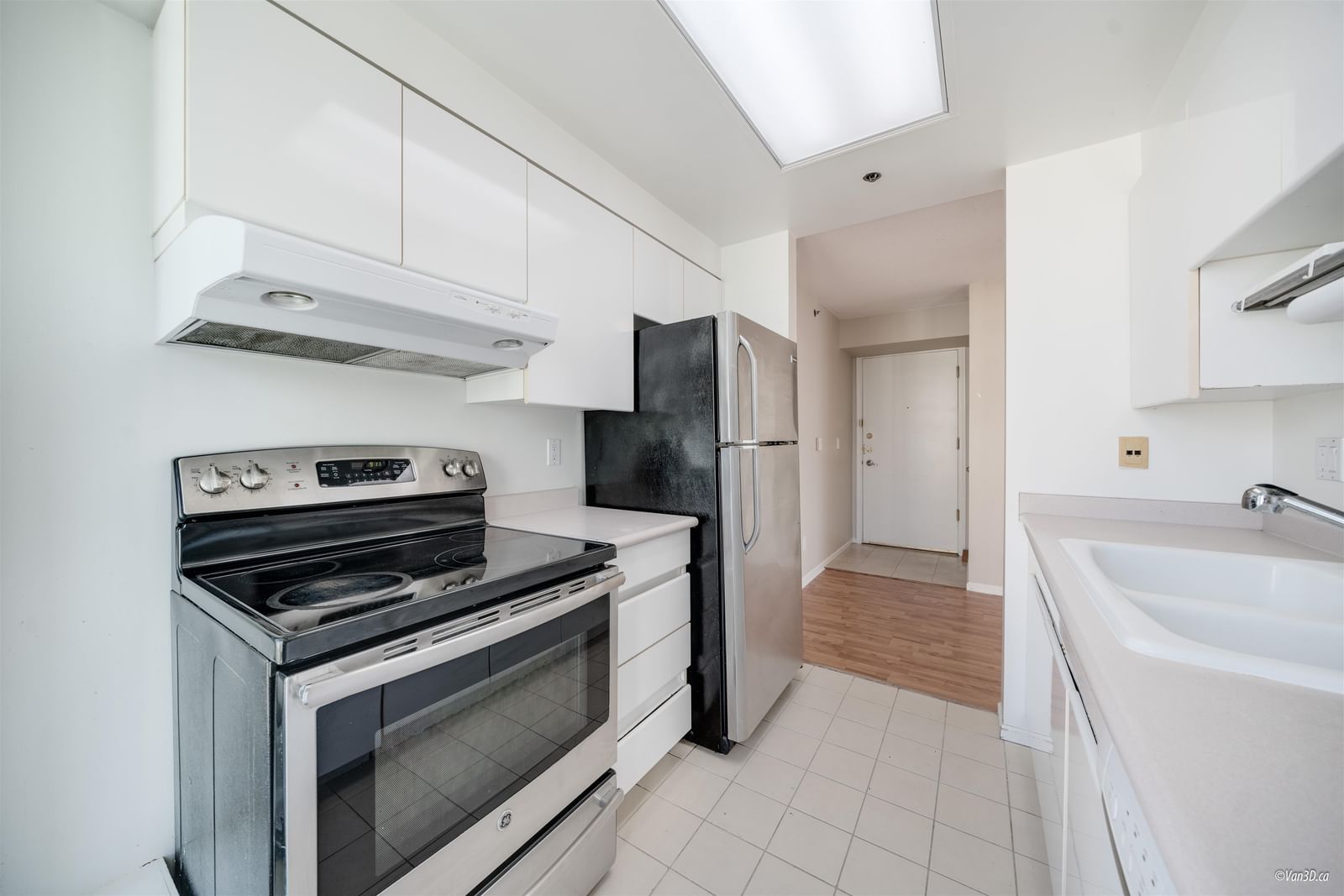Listing Image 16